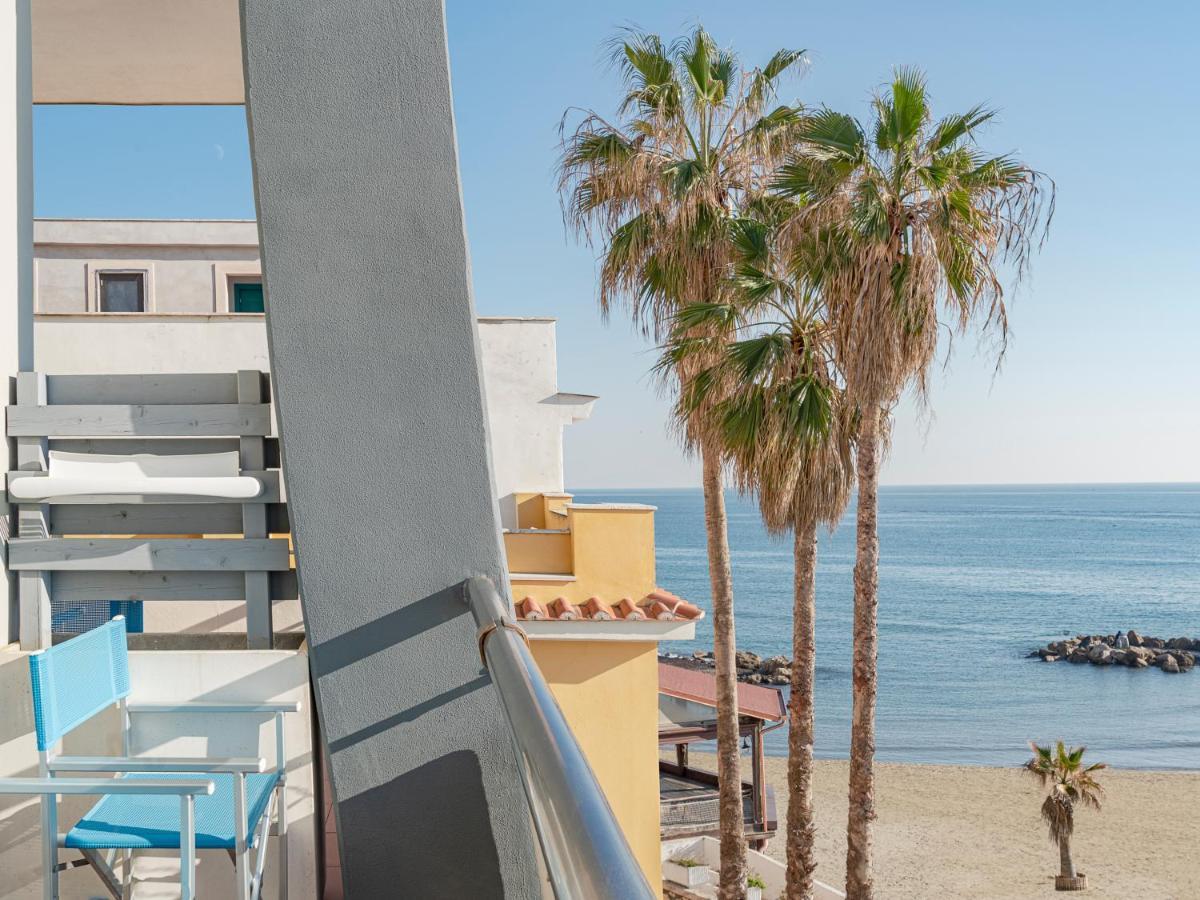 Hotel Riviera Άντζιο Εξωτερικό φωτογραφία