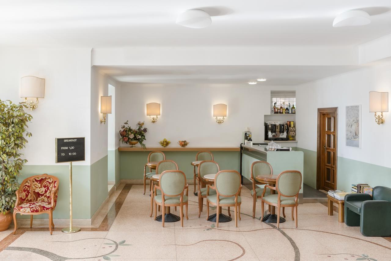 Hotel Riviera Άντζιο Εξωτερικό φωτογραφία