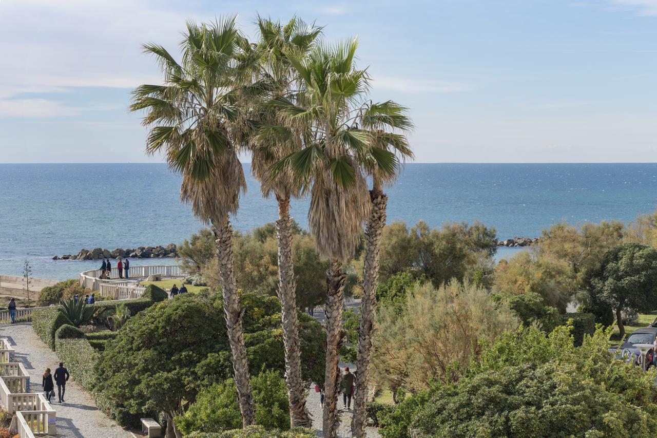Hotel Riviera Άντζιο Εξωτερικό φωτογραφία